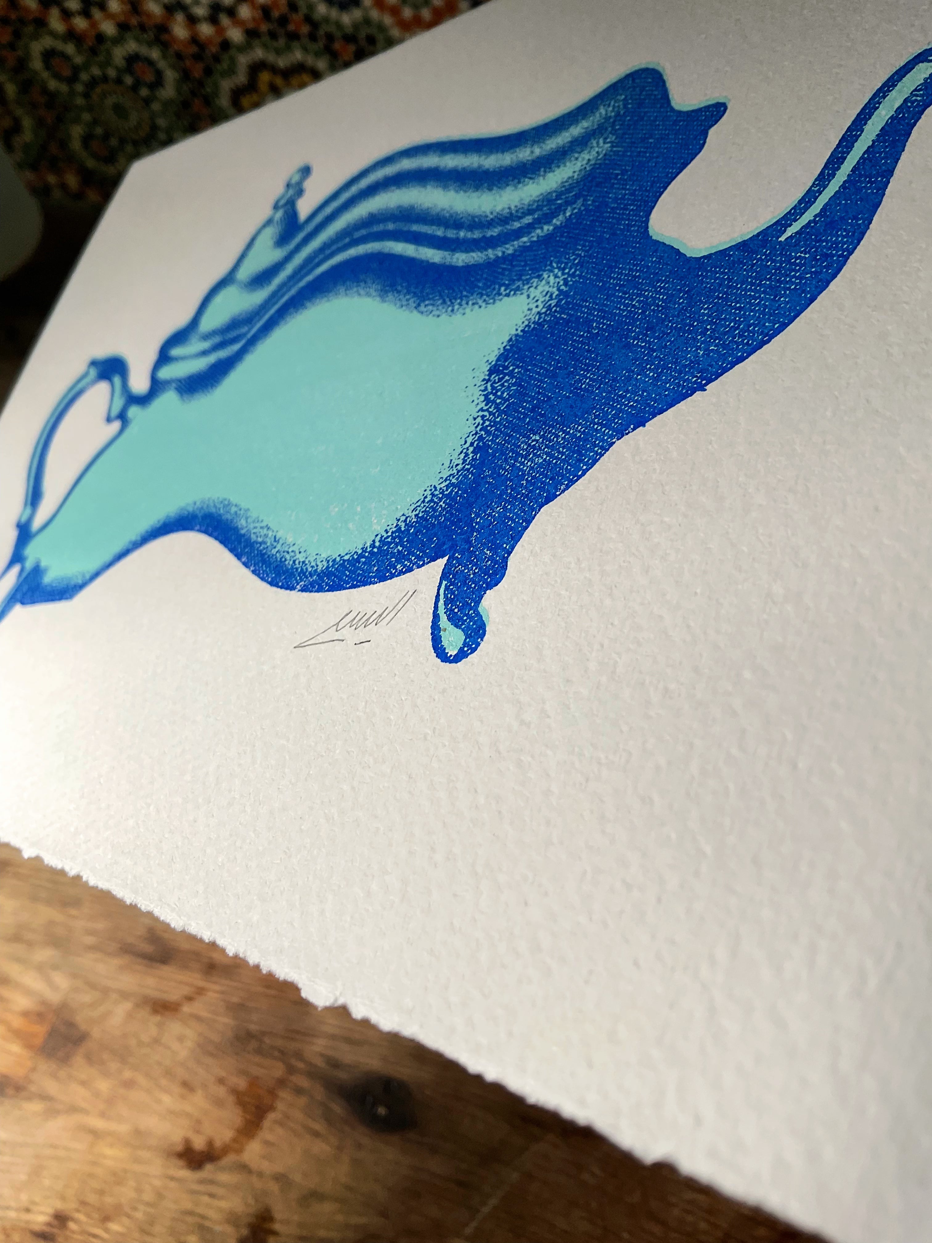 ازرق عميق Deep blue